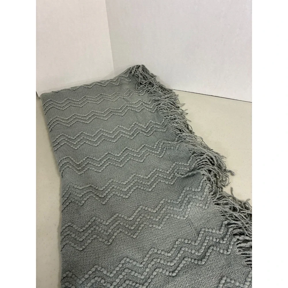 Comfort and Luxury Gray Chevron Knit Fringe Throw Blanket 50x60 Soft‎ Acrylic